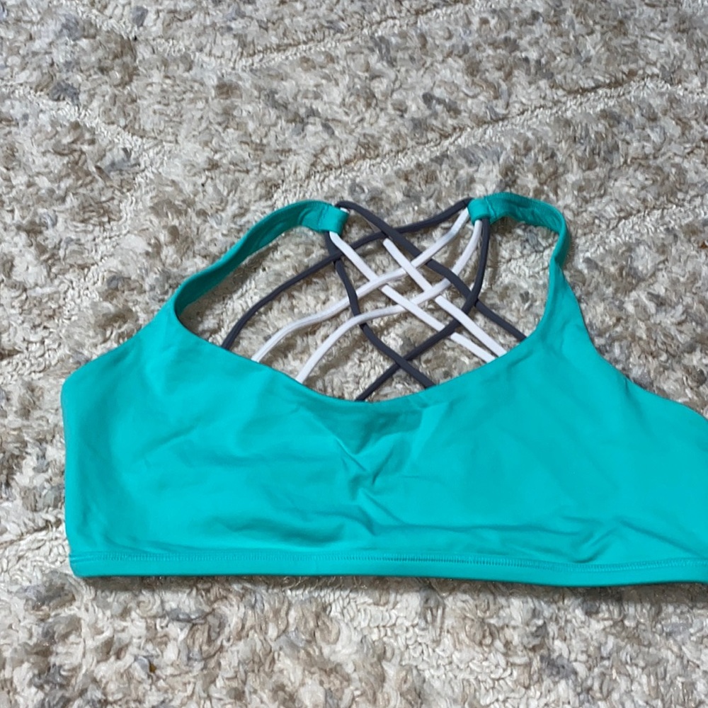 Lululemon sports bra size 12